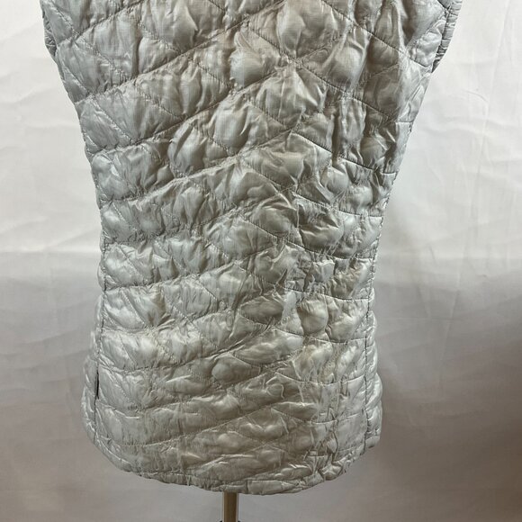 The North Face Quilted Vest S Light Gray Full Zipper Pockets - Picture 10 of 12